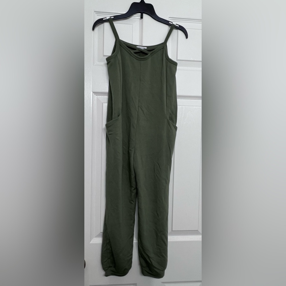 Eyeshadow Girls romper jumper hunter green size 8 new without tags
